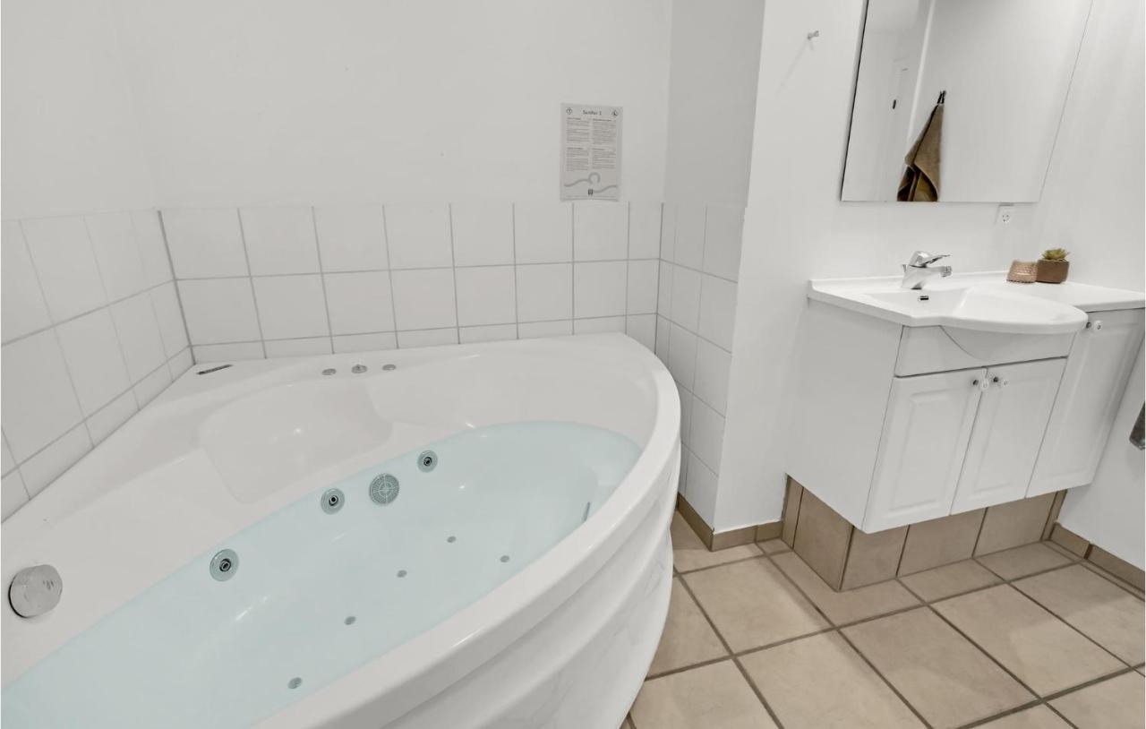 3 Bedroom Beautiful Home In Aabenraa Bagian luar foto